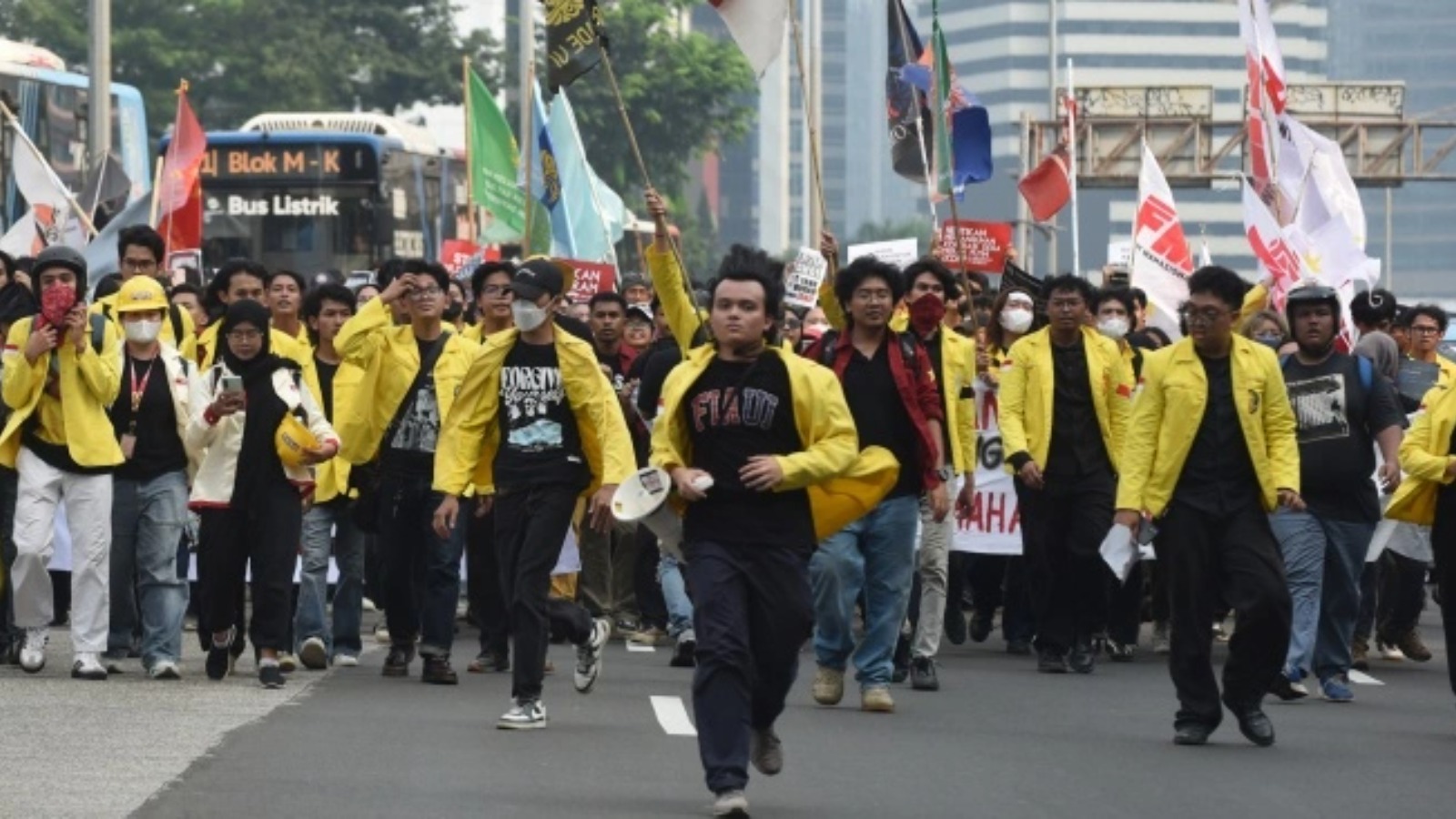 Aksi “Merebut Kemerdekaan” dan Kado Untuk Pemerintah