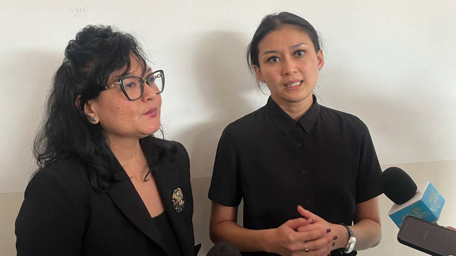 Duka Flores & Empati Hitam Putih