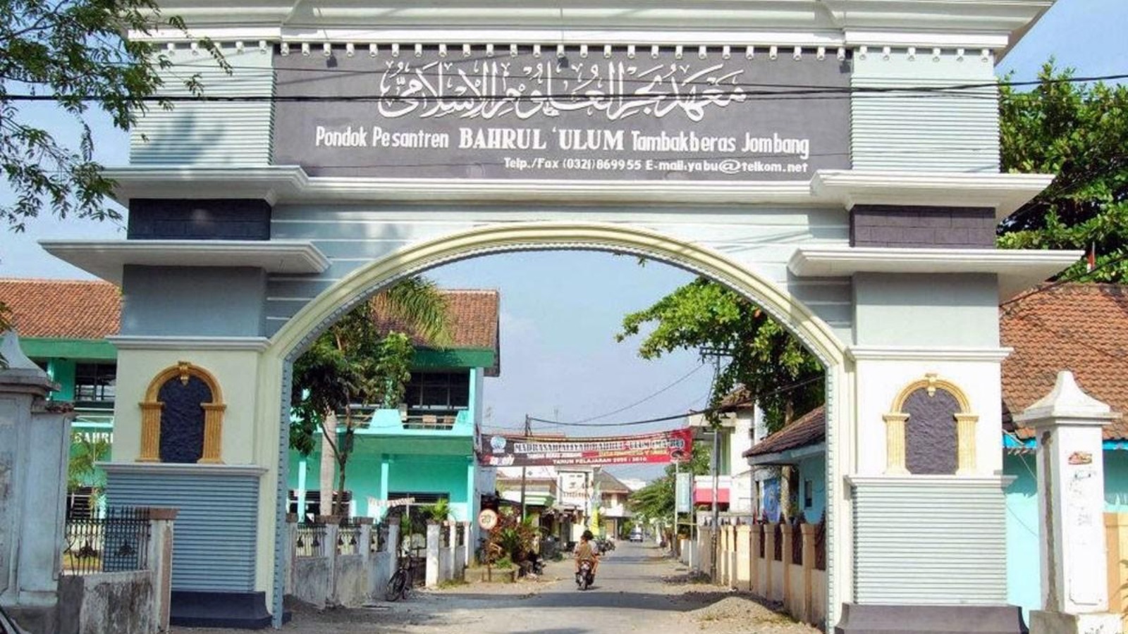 NU dan Jalan Sejarahnya: Dari Pesantren, Menjaga Tradisi, hingga Menentukan Arah Bangsa